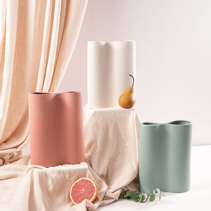 sculptural-vases-singapore-infinity-vase2