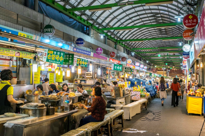 seoul instagram spots - gwangjang market