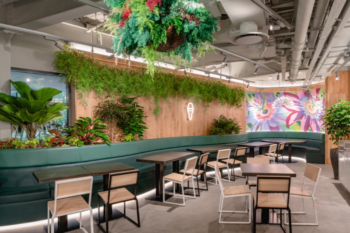 shake shack gardens by the bay interior