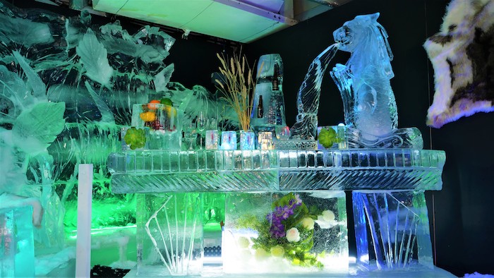 snow city ice hotel gallery 1