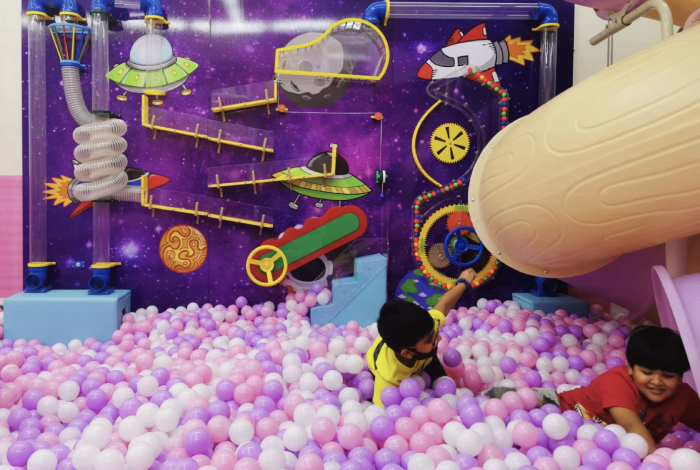 spaceship themed wall