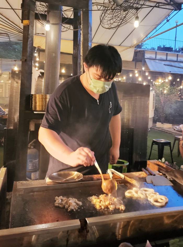 the three peacocks teppanyaki