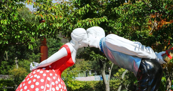 things to do in jeju - jeju love land