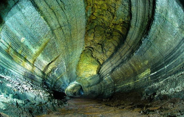 things to do in jeju - manjang cave