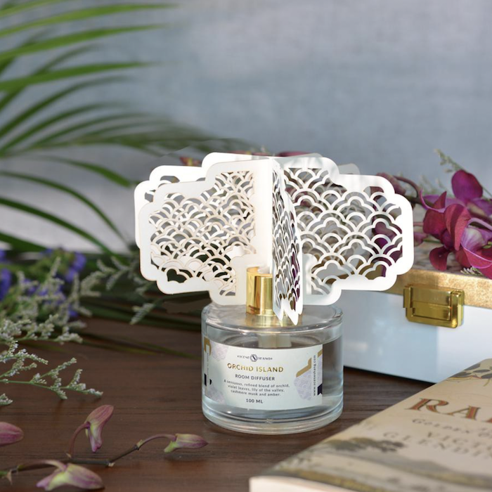 unique-diffusers-scene-shang-orchid-island-papercut