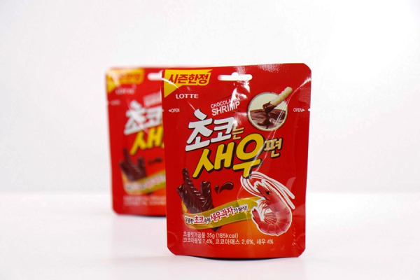 unique korean snacks - shrimp crackers with chocolate