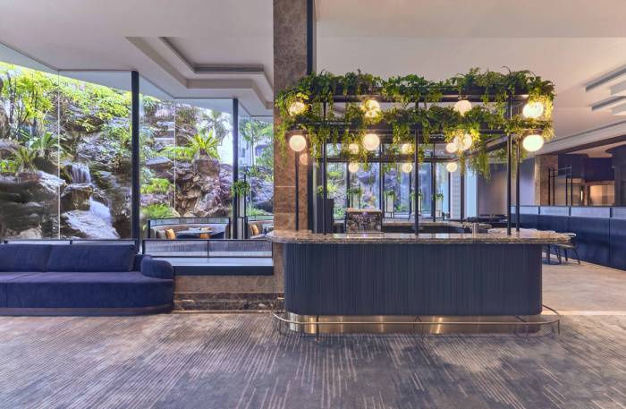 vibe hotel singapore orchard lobby bar (1)